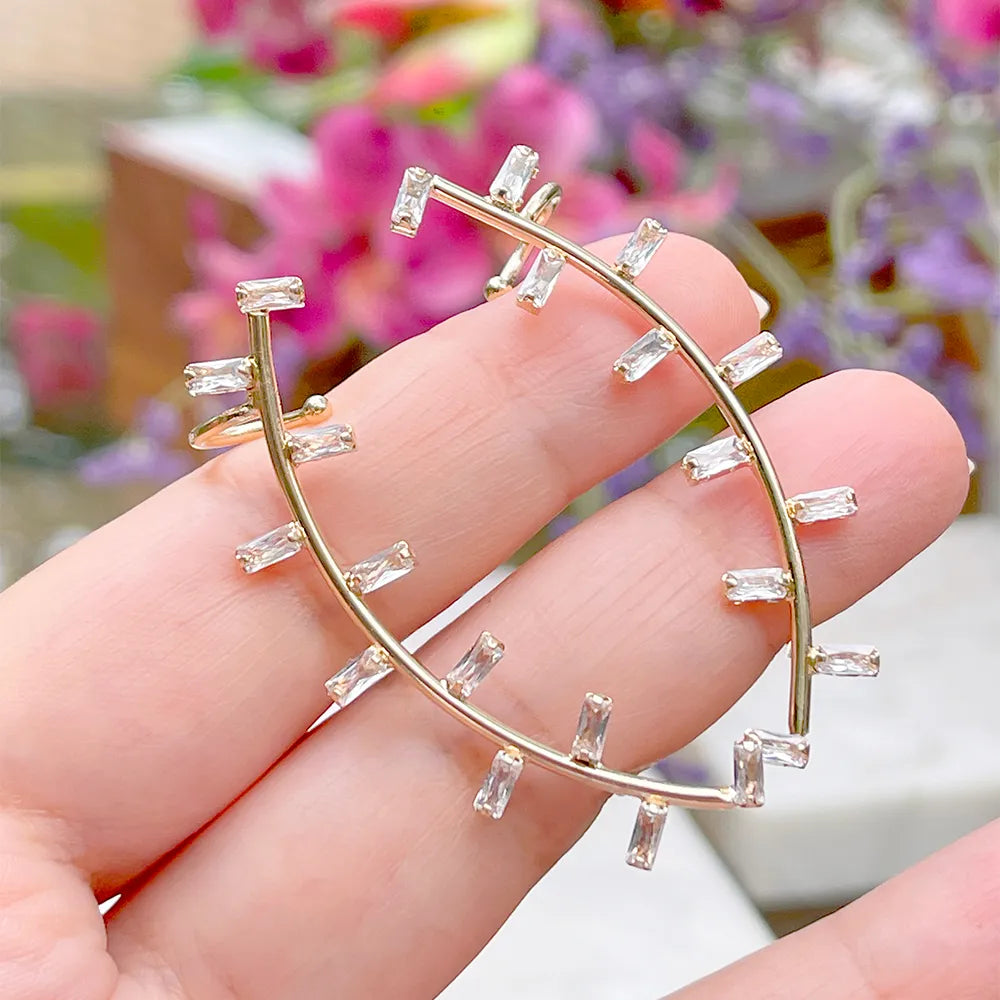 HOLLY EARRING WITH CUFF