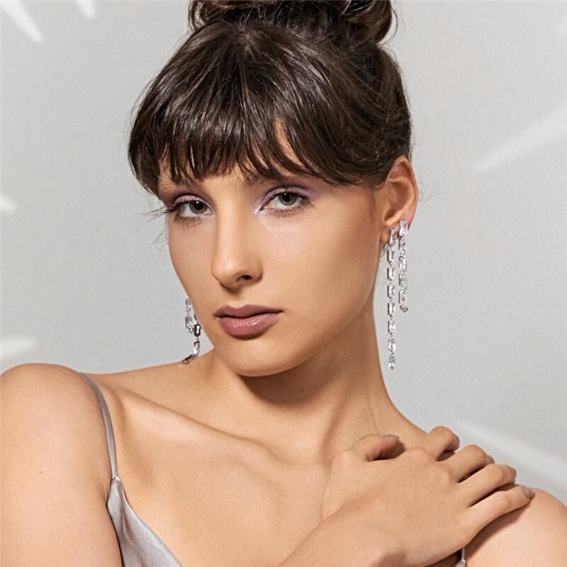 LISA EARRING