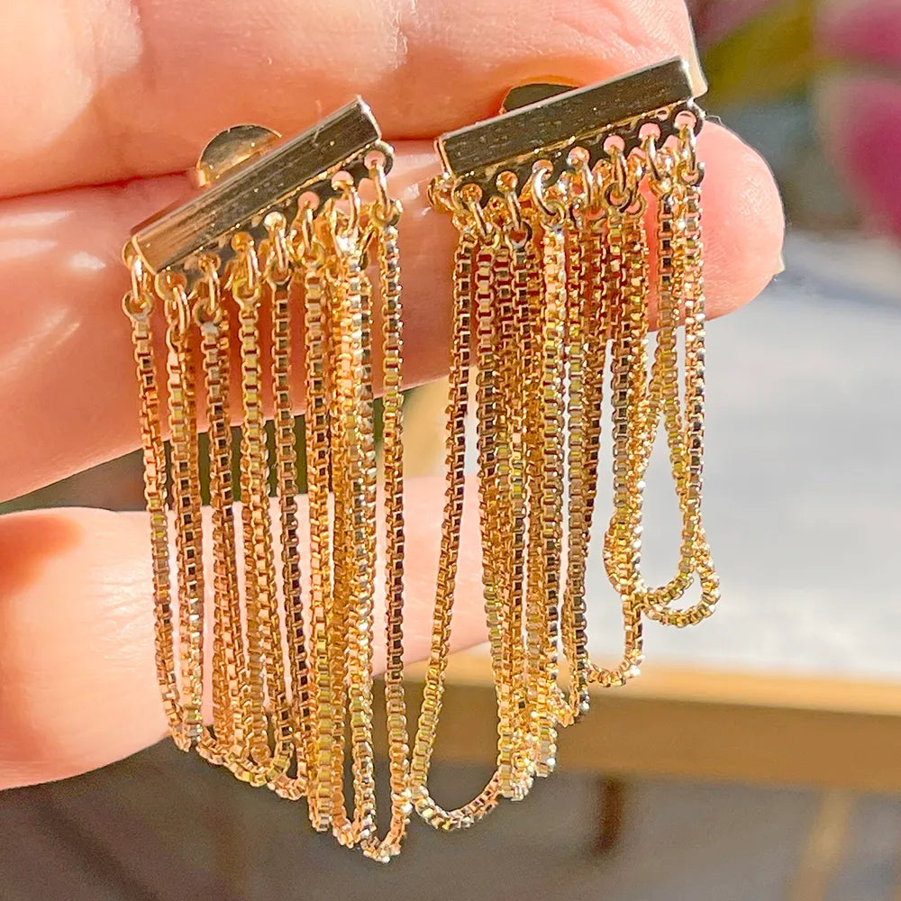 LAYLA EARRING