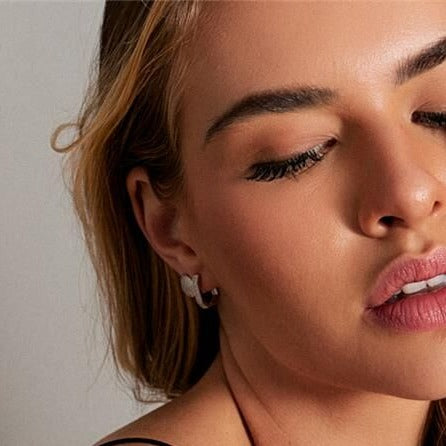 JULIE EARRING