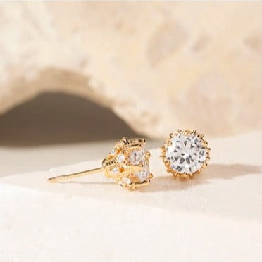 DAISY EARRING