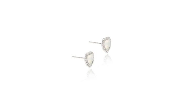 LOVEY EARRING